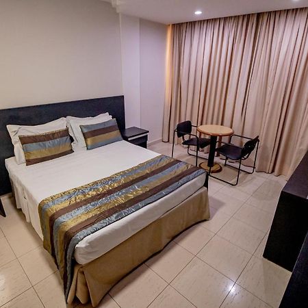 Like Ue Hotel Гояния Экстерьер фото