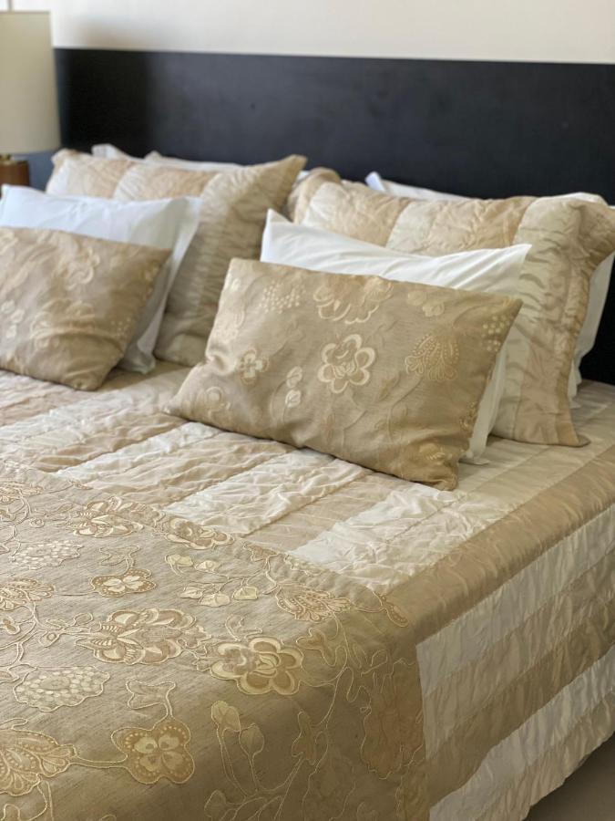Like Ue Hotel Гояния Экстерьер фото