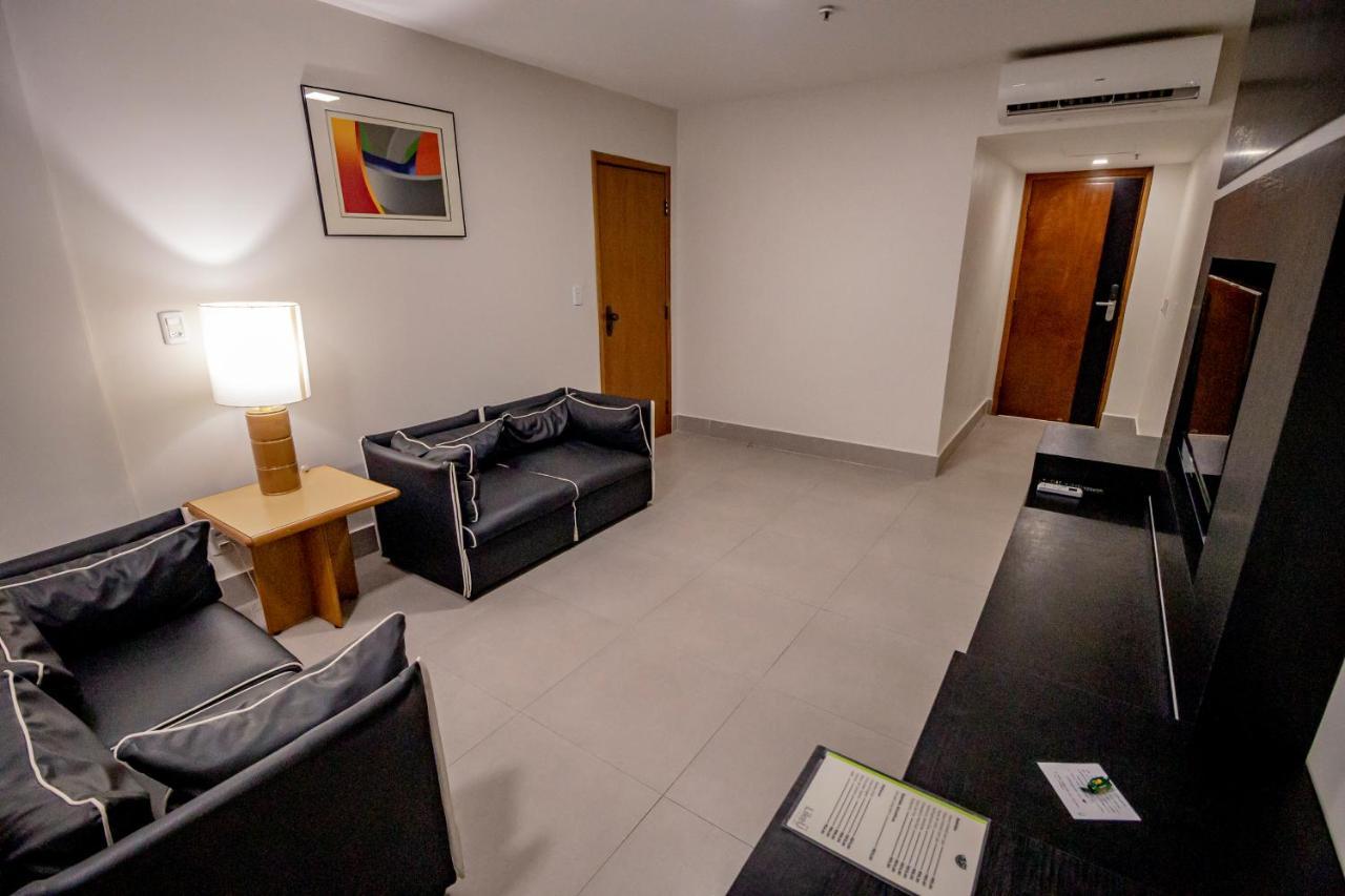 Like Ue Hotel Гояния Экстерьер фото