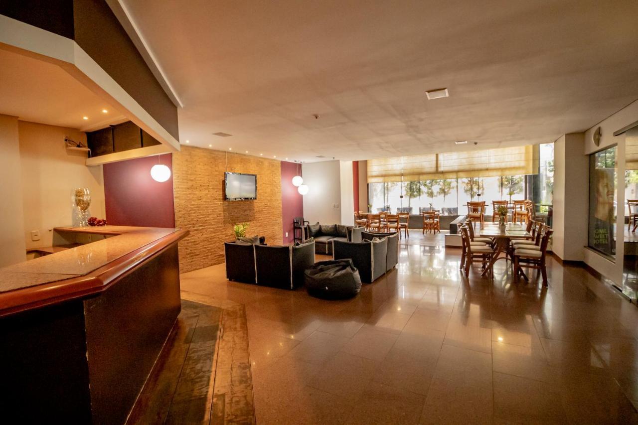 Like Ue Hotel Гояния Экстерьер фото